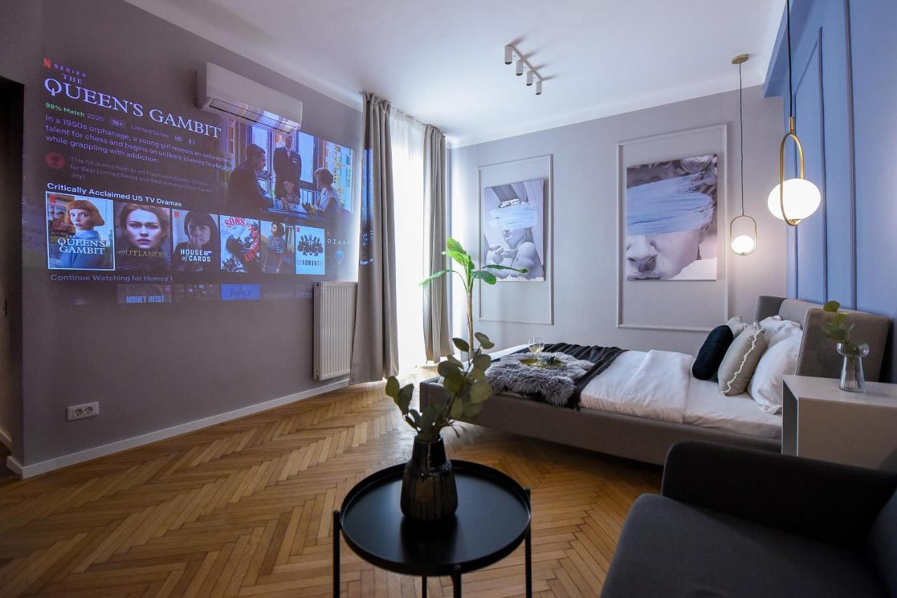 Modern Stay - Central Studios With Wall Projector Near Radisson Bucureşti Exterior foto