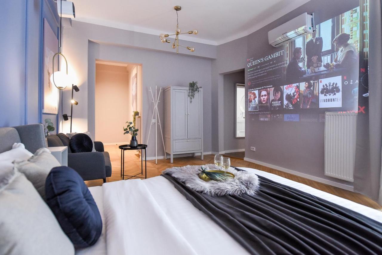 Modern Stay - Central Studios With Wall Projector Near Radisson Bucureşti Exterior foto