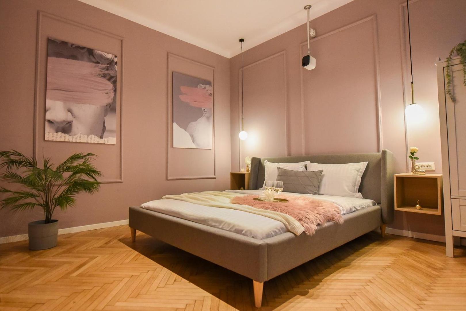 Modern Stay - Central Studios With Wall Projector Near Radisson Bucureşti Exterior foto